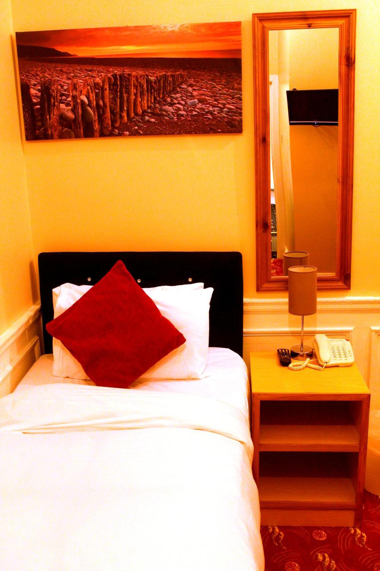 Edgerton Hotel Huddersfield Quarto foto