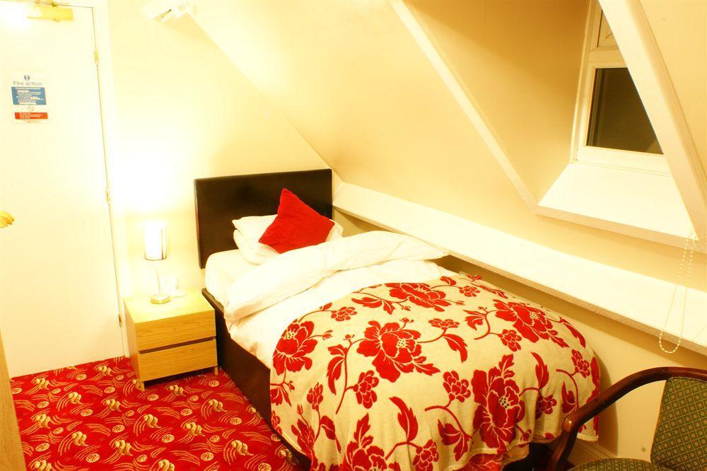 Edgerton Hotel Huddersfield Exterior foto